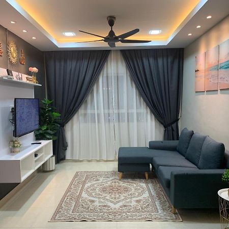 Dnaura Homestay Batu Buruk Terengganu Куала Теренгану Екстериор снимка
